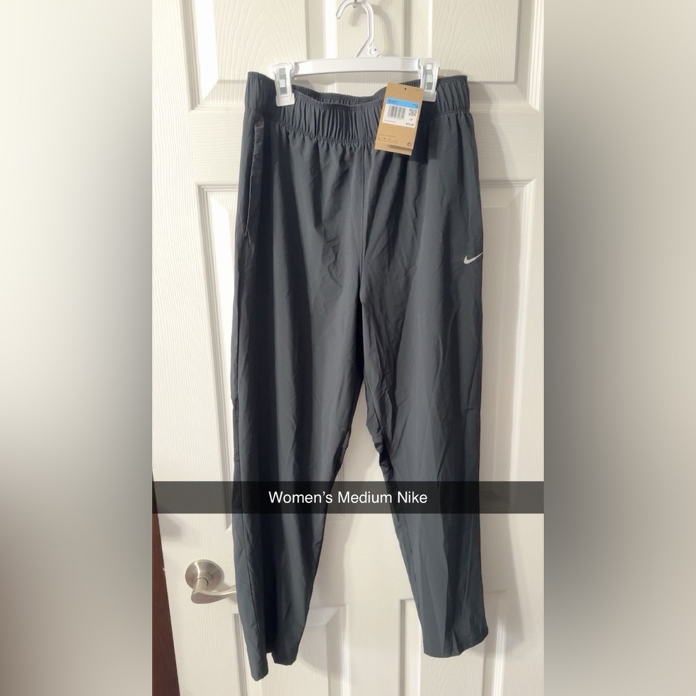 Nike Women's Medium Charcoal Pants
